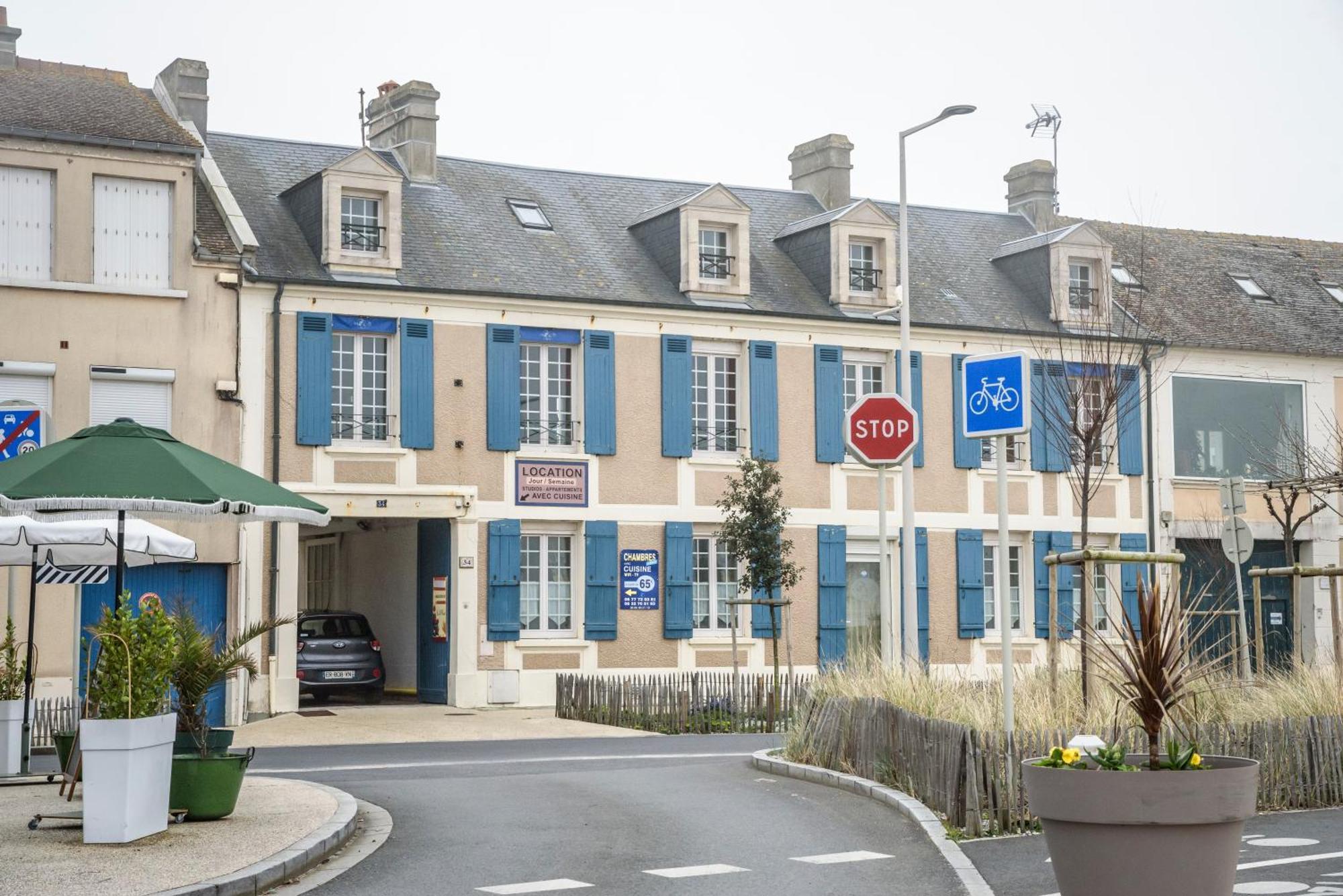 Maison Studios & Appartements Les 4 Vents Luc-sur-Mer Exteriör bild